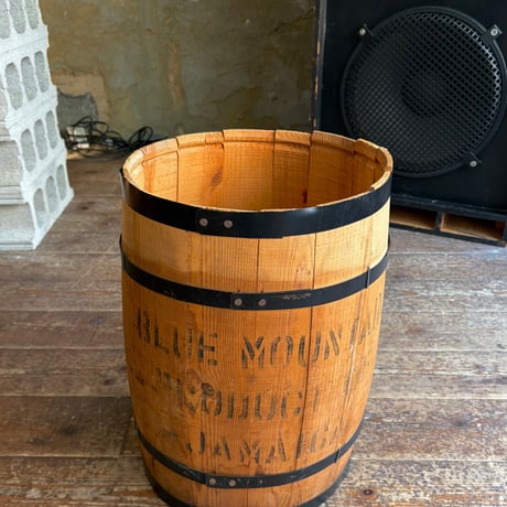 USED WOODEN BARREL