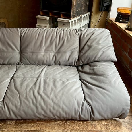 JAPAN USED GENIUS LEATHER 2.5P LOW SOFA