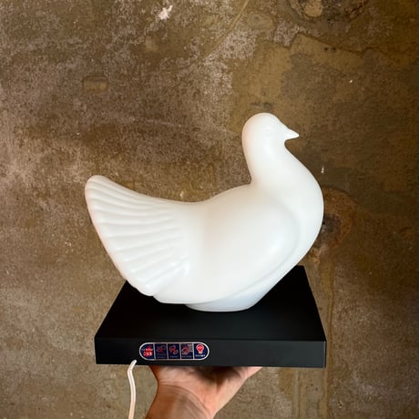 JAPAN USED PIGEON TABLE LAMP