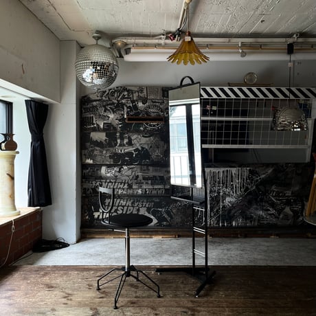 JAPAN USED METAL DRESSER & CHAIR SET