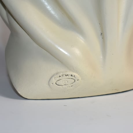 USA VINTAGE 50'S " MARWAL " CHALKWARE OF WOMAN STATUE