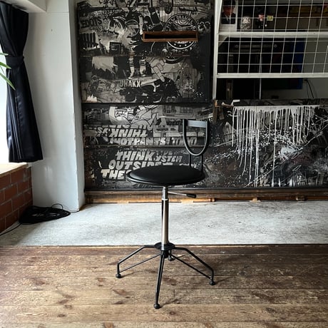 JAPAN USED METAL DRESSER & CHAIR SET