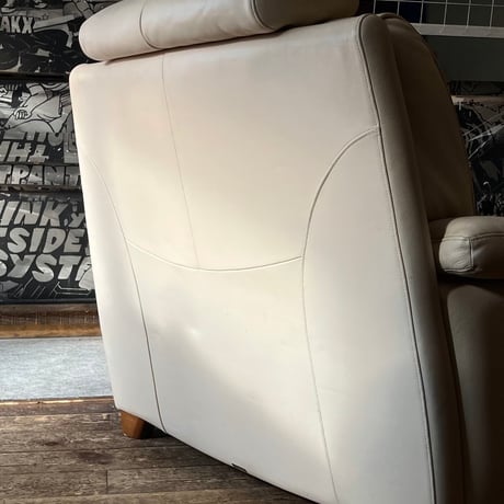 JAPAN USED “KARIMOKU / DOMANI” GENIUS LEATHER 1P SOFA