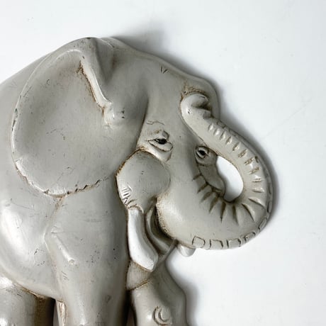 USED 90'S "BURWOOD" WALL HANGING ANIMALS