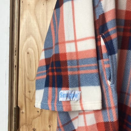 SNUGGIE BLANKET
