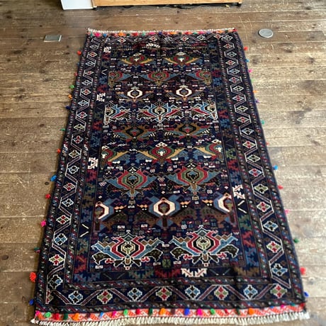 VINTAGE HANDMADE TURKEY RUG