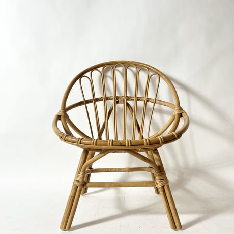 USED RATTAN ROUNGE CHAIR