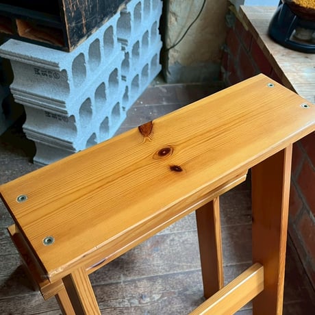 USED WOODEN LADDER CHAIR