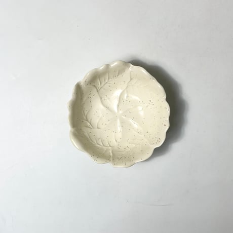 USED CERAMIC CABBAGE MOTIF BOWL