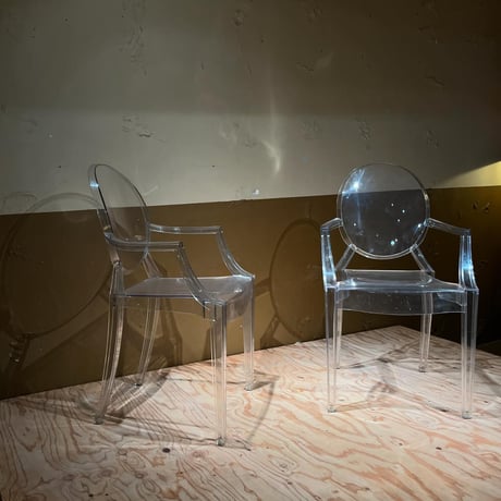 USED "KARTELL / LOUIS GHOST"