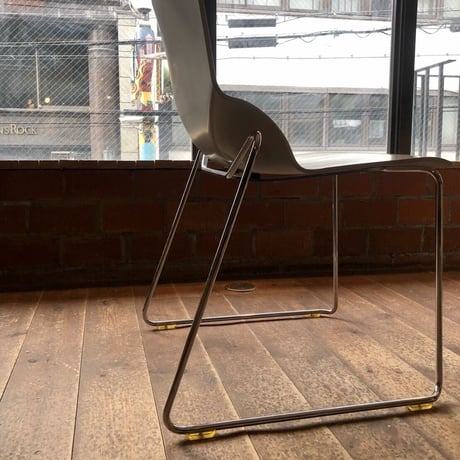 DESIGN CHAIR