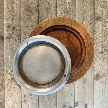 WOODEN STAND ASHTRAY