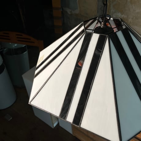 USED HANDMADE STAINED GLASS SHADE PENDANT LAMP