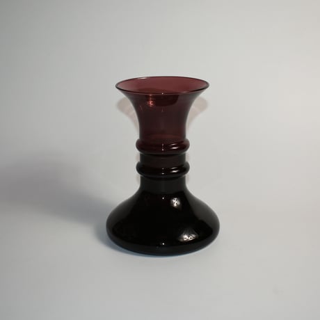 USED GLASS FLOWER VASE
