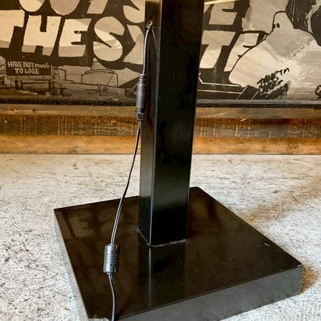 USED METAL FRAME PLASTIC SHADE FLOOR LAMP
