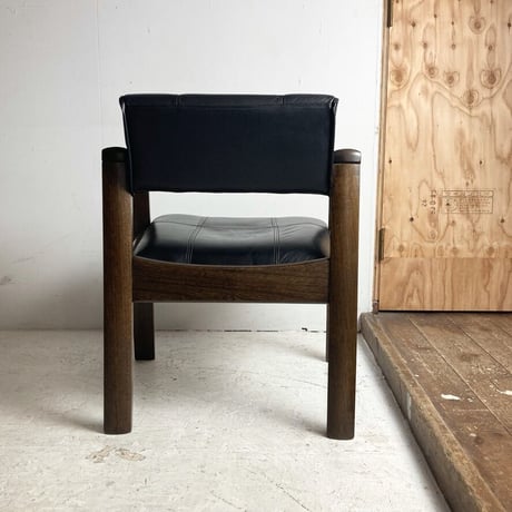 WOODEN ARM CHAIR
