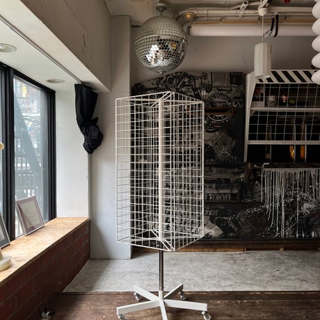 USED WIRE STEEL ROTARY RACK