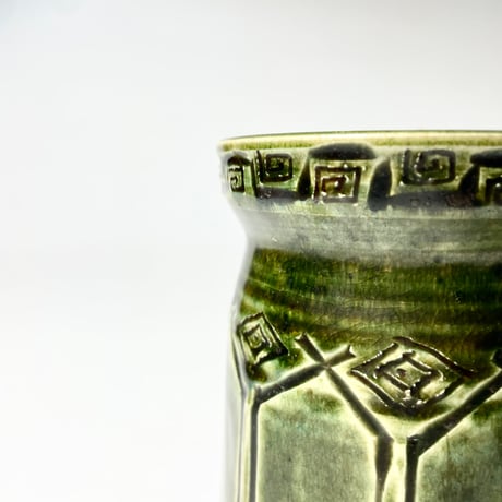 USED HANDMADE CERAMIC FLOWER VASE