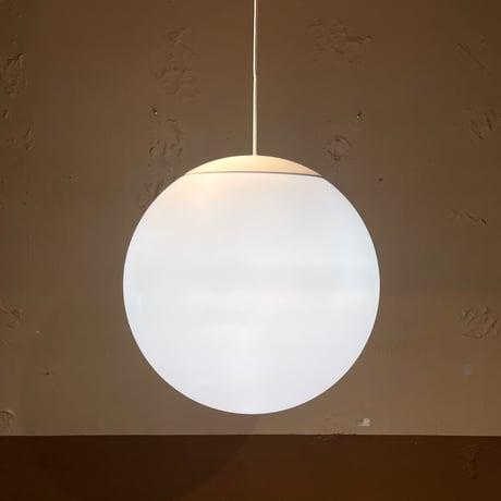 JAPAN USED PLASTICS GLOBE PENDANT LAMP