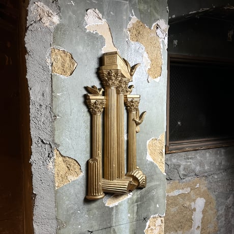 VINTAGE WALL ART OBJECT