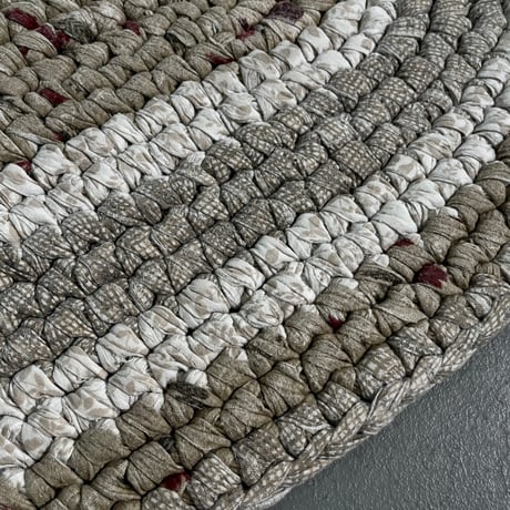 USED HANDMADE OVAL CROCHETING RUG