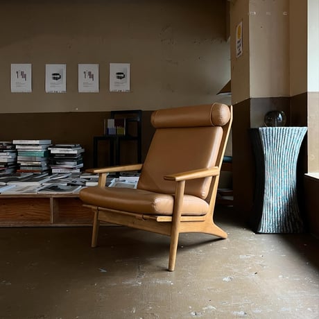 USED WOODEN FRAME VINYL LEATHER SEAT ARM CHAIR