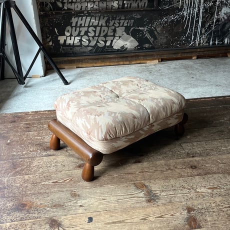 JAPAN USED WOODEN LEG PATTERN FABRIC STOOL