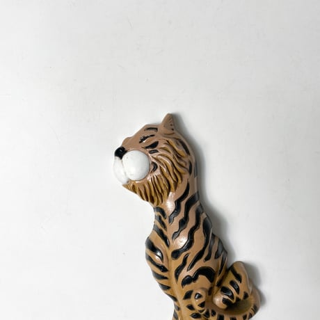 USED 90'S "BURWOOD" WALL HANGING ANIMALS
