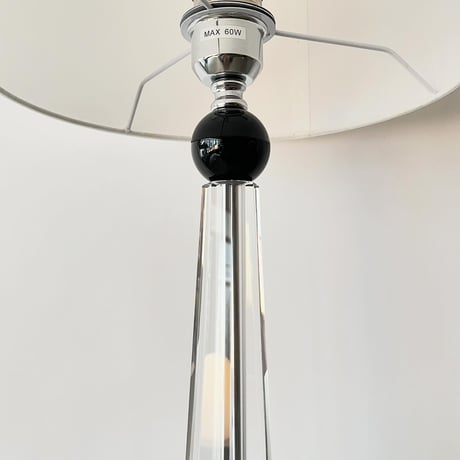USED ACRYLIC BASE TABLE LAMP