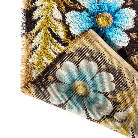 VINTAGE SHAGGY RUG
