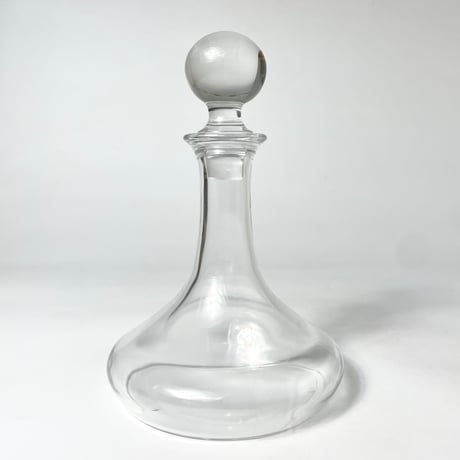 USED GLASS DECANTER