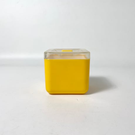 USED PLASTICS CONTAINER (YELLOW)