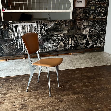 USED “FASEM” METAL FRAME GENIUS LEATHER CHAIR