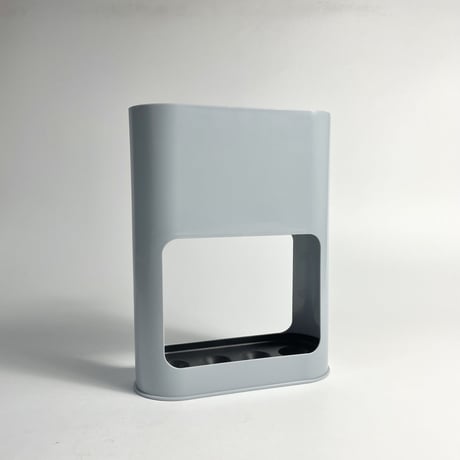 USED PLASTIC UMBRELLA STAND
