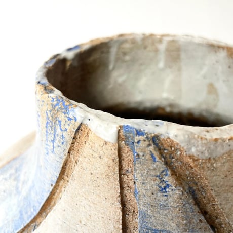 USED CERAMIC FLOWER VASE
