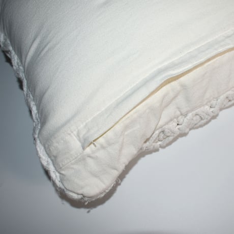 USED POLYESTER COTTON KNITTED CUSHION