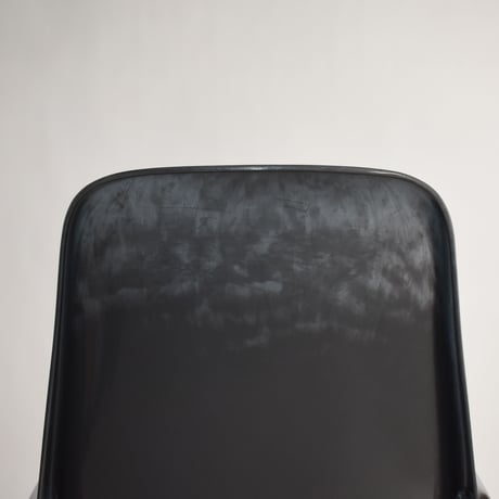 USED IRON LEG CHAIR