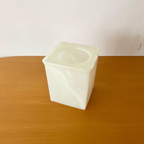 USED MELAMINE TRASH BOX