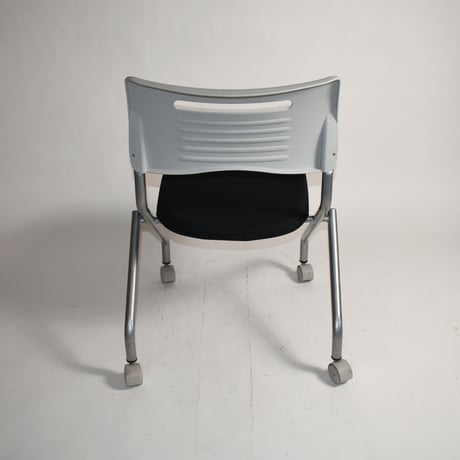 USED STACKING CARRY CHAIR