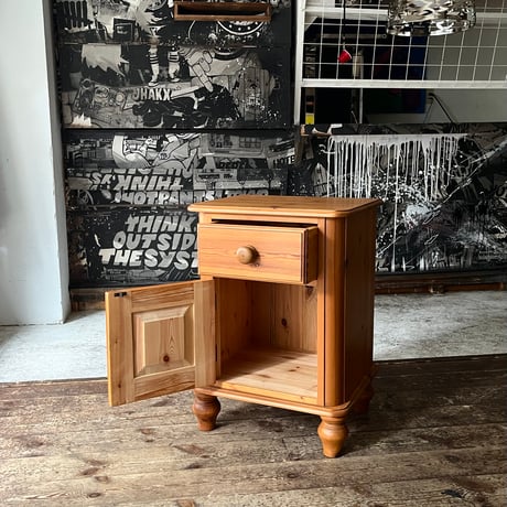 USED WOODEN CHEST