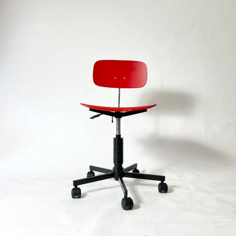 USED WOODEN DESK CHAIR