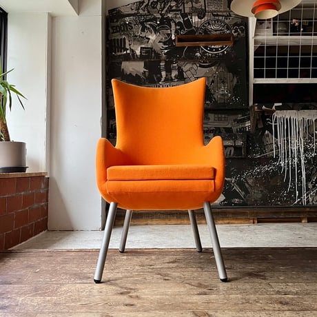 USED STEEL LEG FABRIC SEAT CHAIR