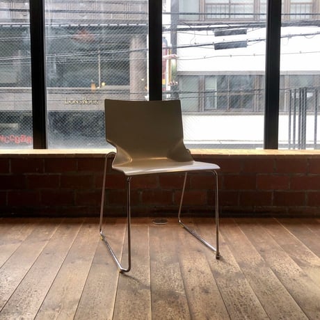 DESIGN CHAIR