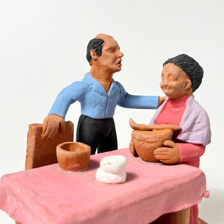 USED HANDMADE CERAMIC OLD COUPLE SCULPTURE