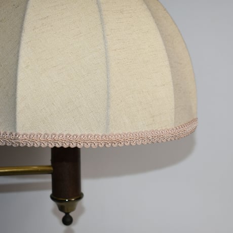 FABRIC SHADE TABLE LAMP