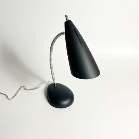 JAPAN USED IRON TABLE LAMP