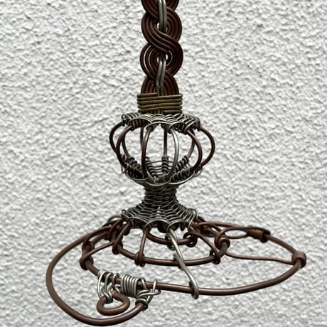 USED HANDMADE IRON WIRE CANDLE HOLDER