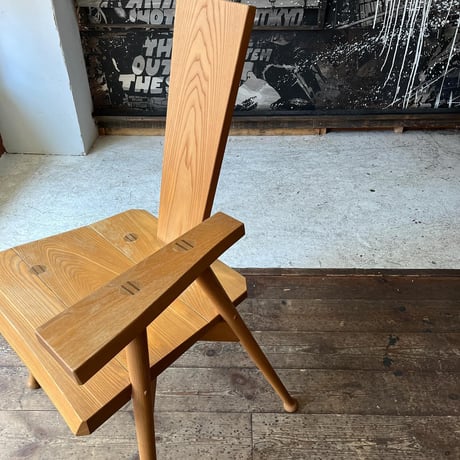 USED WOODEN ARM CHAIR