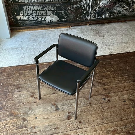 JAPAN USED STEEL LEG VINYL LEATHER ARM CHAIR