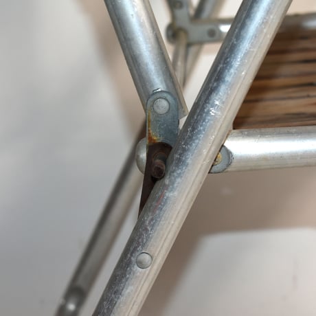 VINTAGE 50's ALUMINUM FLAME WOODEN BEACH CHAIR